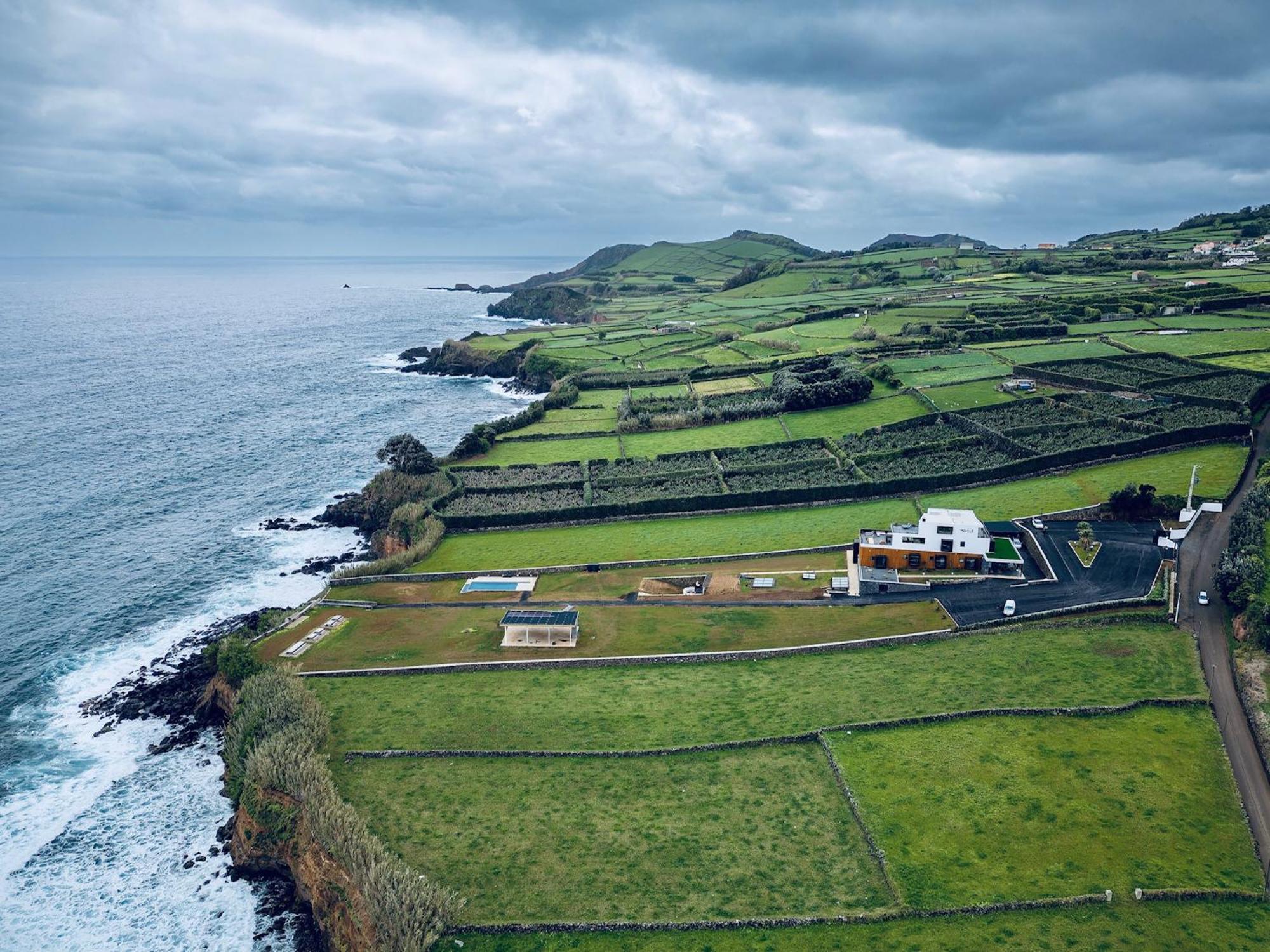 Xhale Azores Angra do Heroísmo Esterno foto