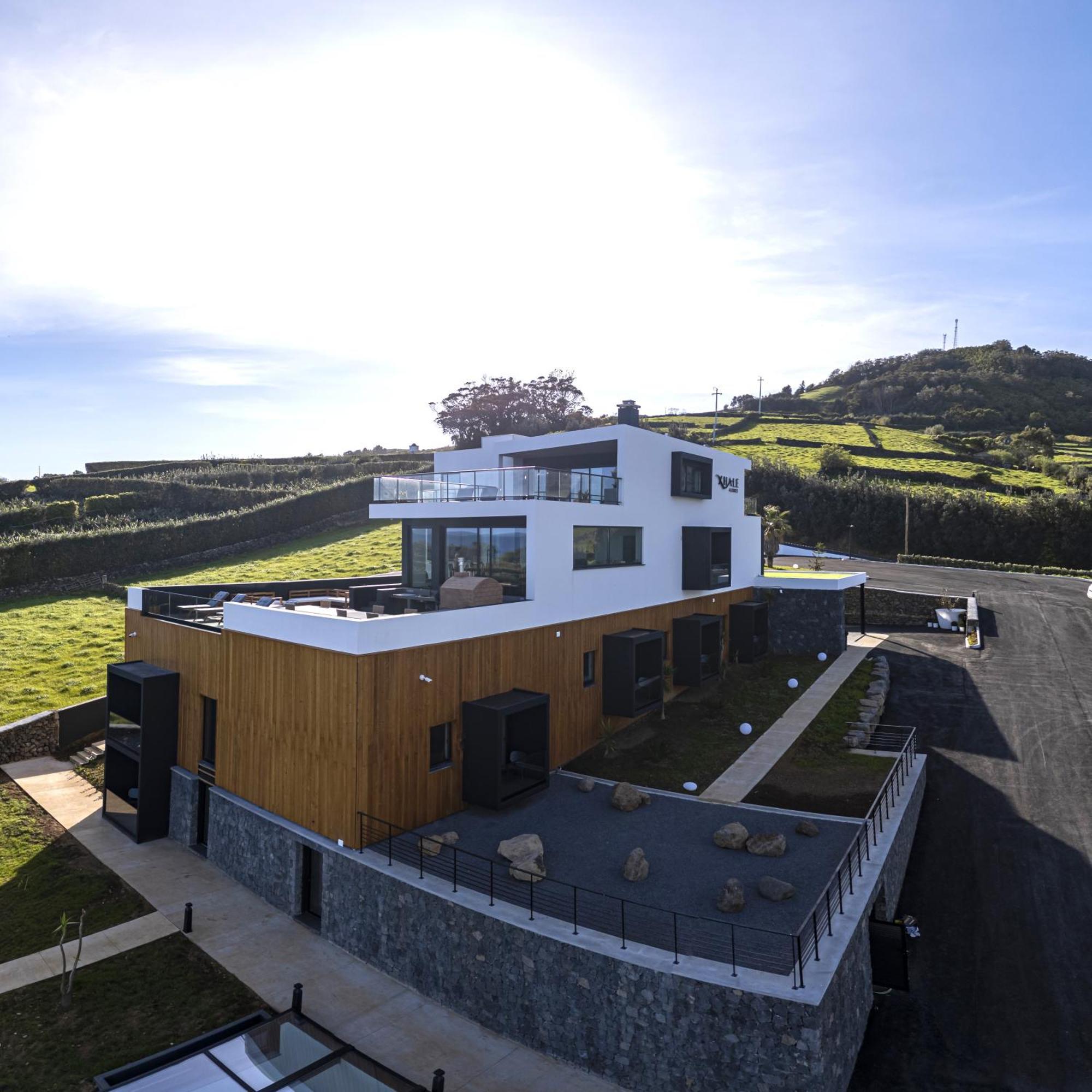 Xhale Azores Angra do Heroísmo Esterno foto